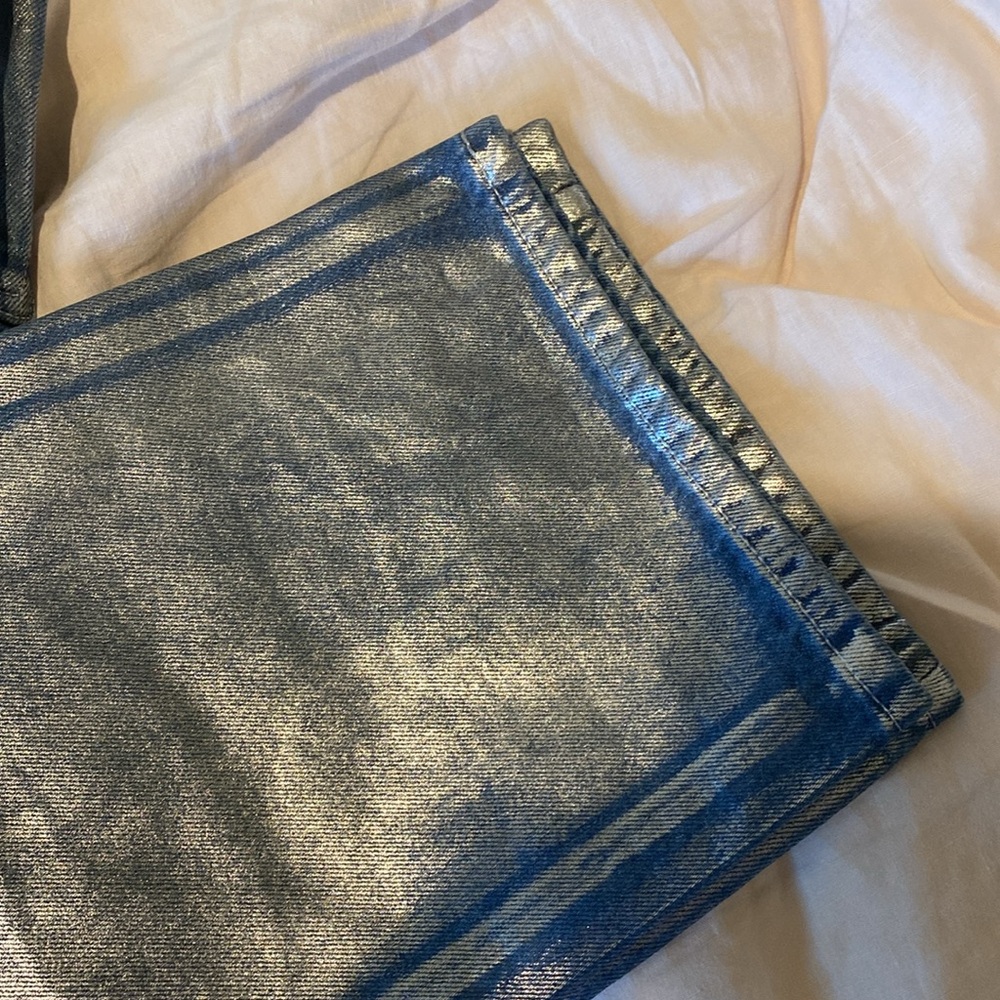 NWT BDG Bella Baggy Patch Pocket Silver Metallic Jeans. Size 27. Wide leg. - Picture 15 of 15